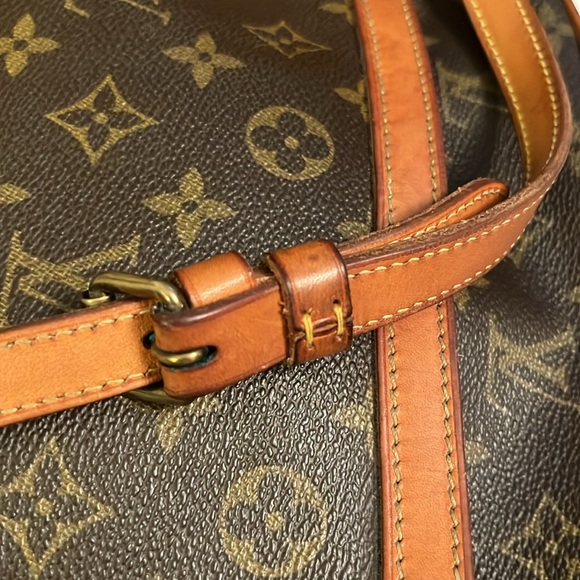Louis Vuitton Crossbody Bag - Picture 9 of 16